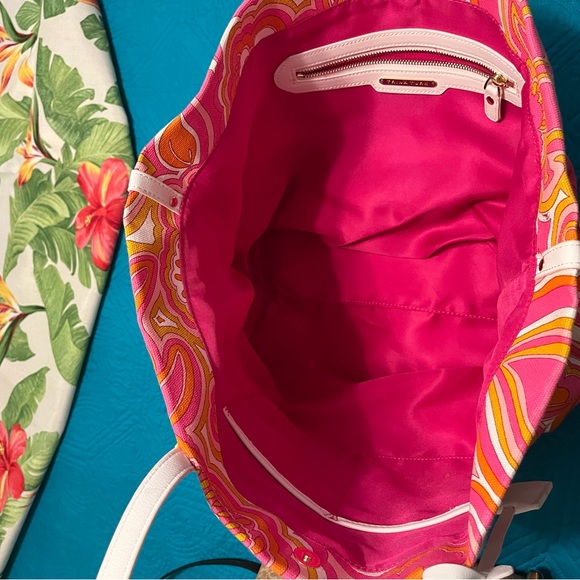 🌼 Trina Turk Canvas Tote 🌼 - Picture 4 of 6